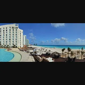 Sunset Royal Resort Cancun
