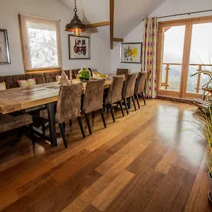 the-vaujany-mountain-lodge.hotels-rhonealpes.com/